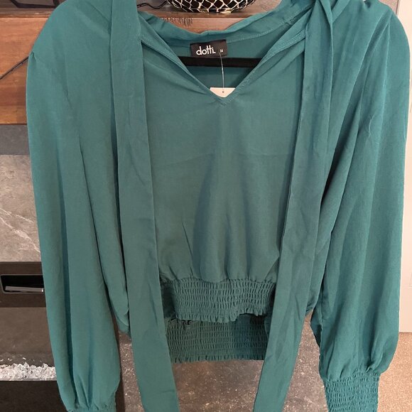 Dotti Tops - Green blouse with necktie laces. Thin material.